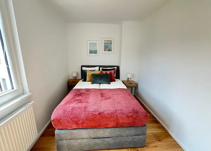 Cozy Flat Near Metro & Schoenbrunn Palace Wenen